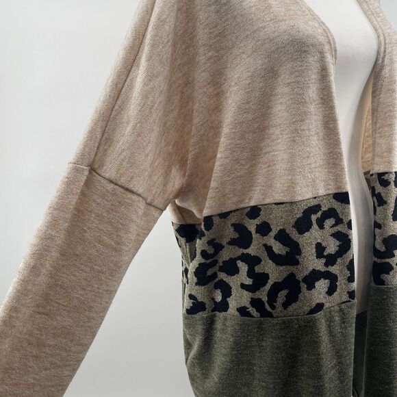 Cardigan Sweater Women's Medium Boho Animal Print Mix Artsy Mix‎ Media Pockets - Picture 1 of 9